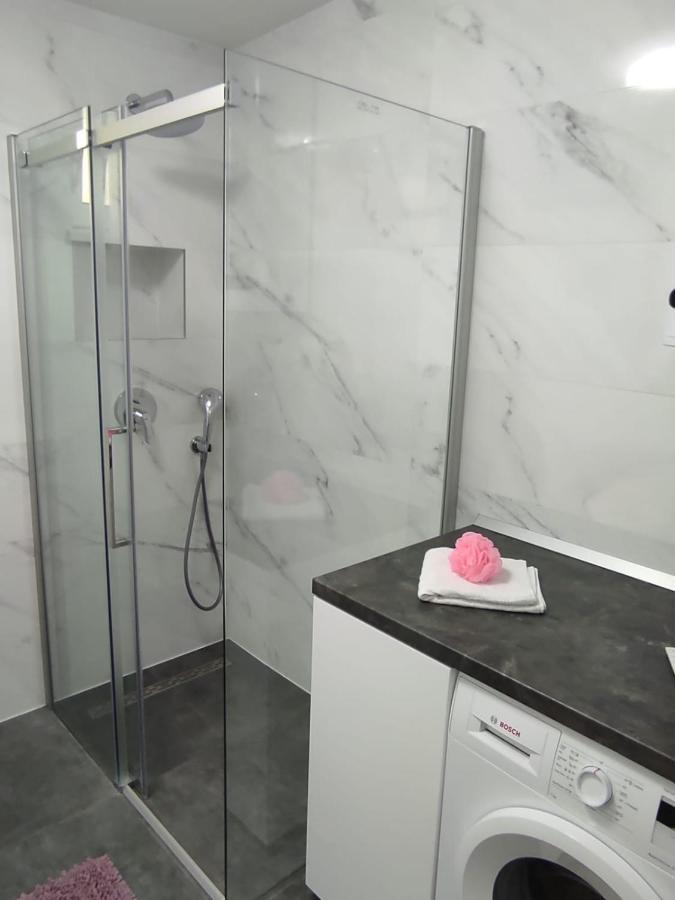 Apartman Koko With Private Jacuzzi Makarska Luaran gambar