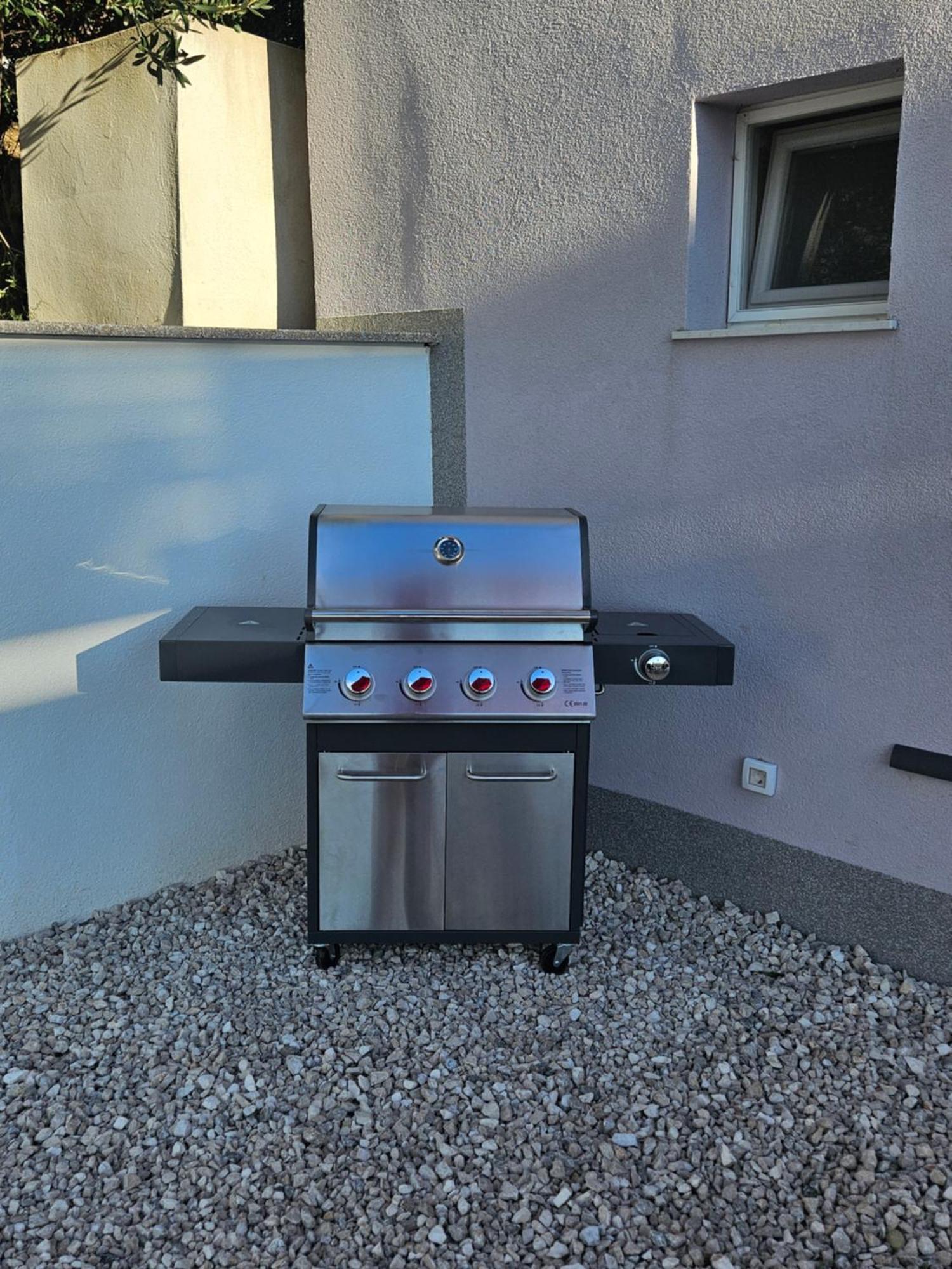 Apartman Koko With Private Jacuzzi Makarska Luaran gambar