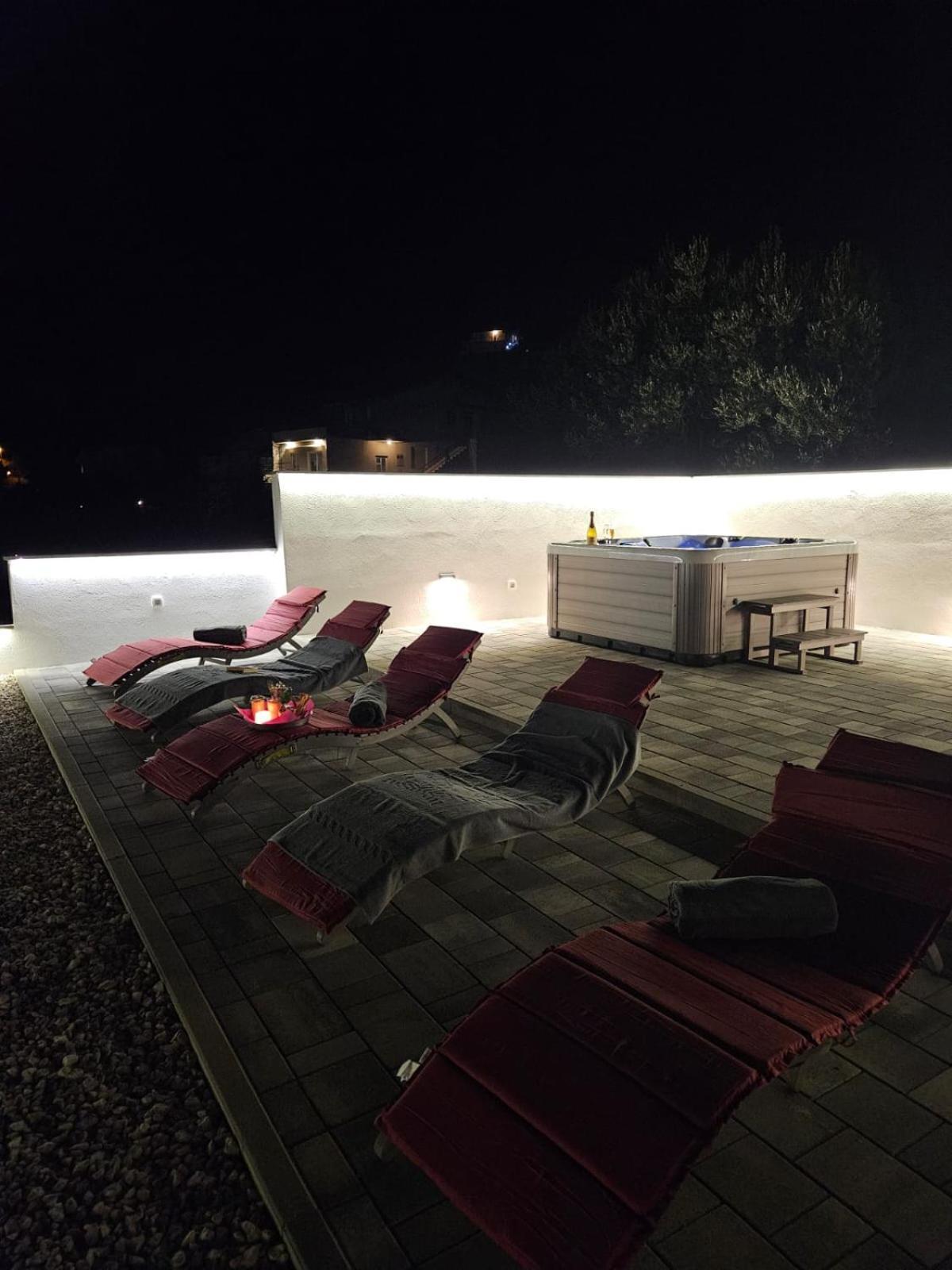 Apartman Koko With Private Jacuzzi Makarska Luaran gambar