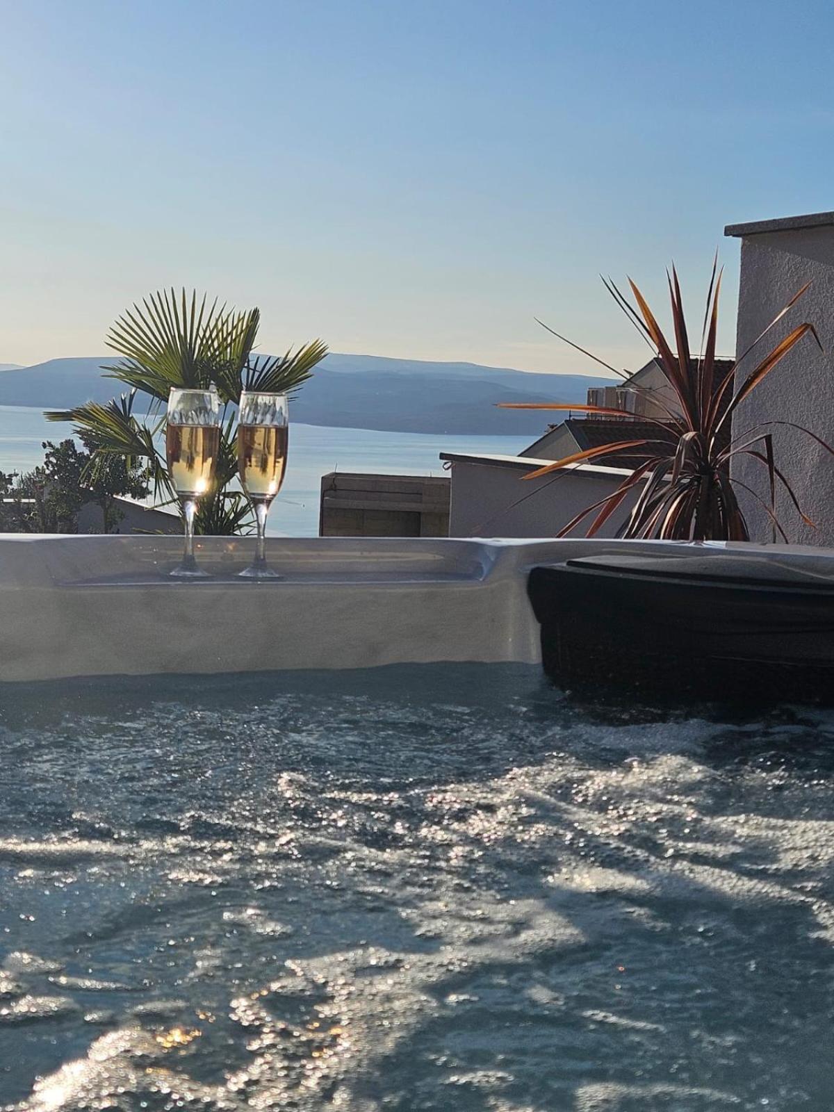 Apartman Koko With Private Jacuzzi Makarska Luaran gambar