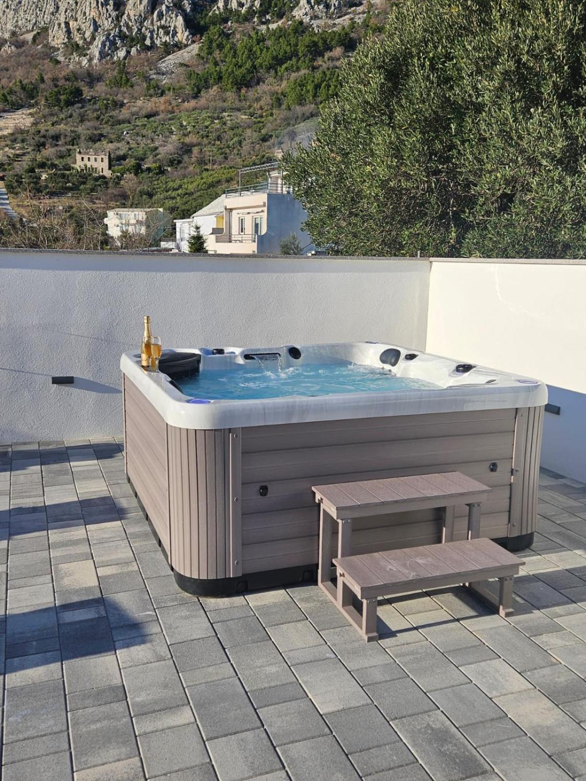 Apartman Koko With Private Jacuzzi Makarska Luaran gambar