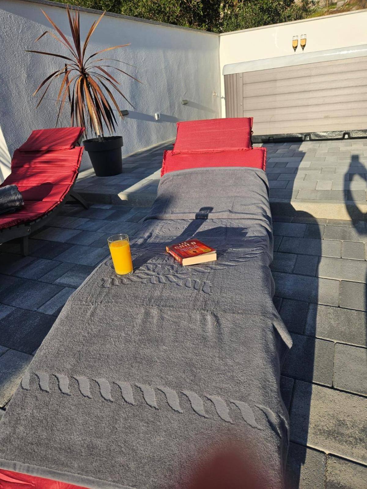 Apartman Koko With Private Jacuzzi Makarska Luaran gambar