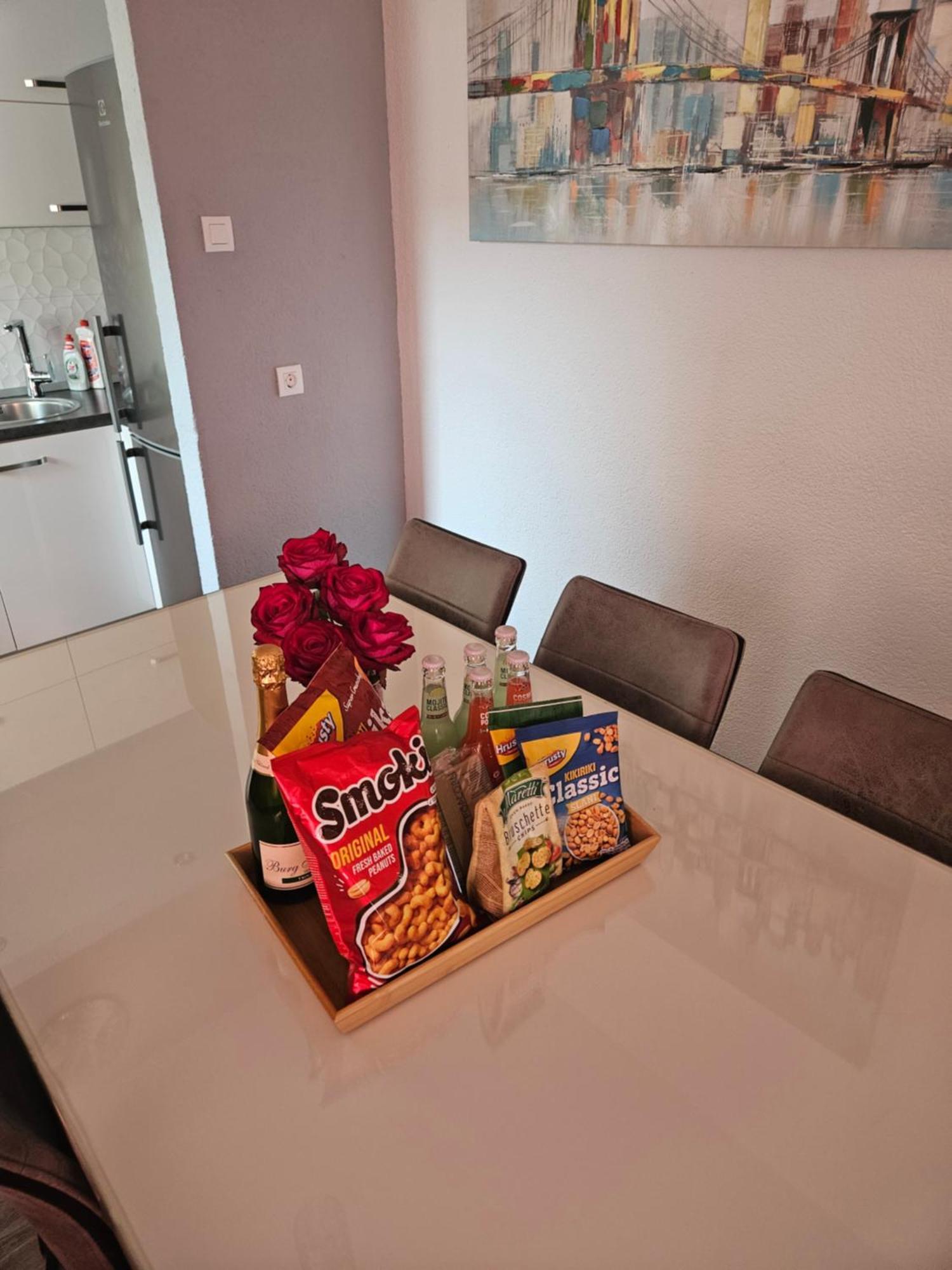 Apartman Koko With Private Jacuzzi Makarska Luaran gambar